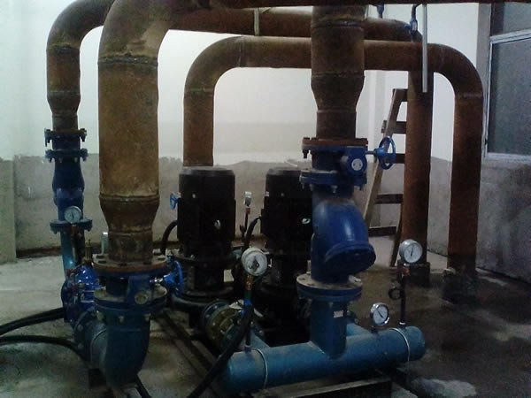 山西臨汾洪洞縣高層直聯(lián)加壓供熱機組